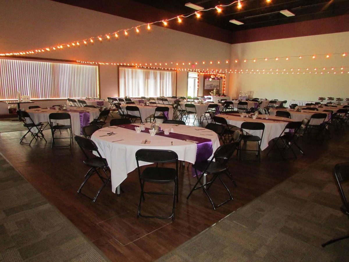 Great American Inn & Suites Devils Lake Екстериор снимка